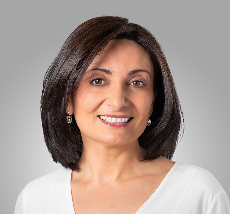Lorraine Maroun1